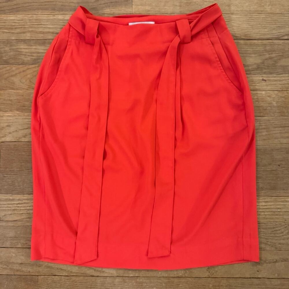 Liz Claiborne coral belted knee length pencil skirt size 4
 b14